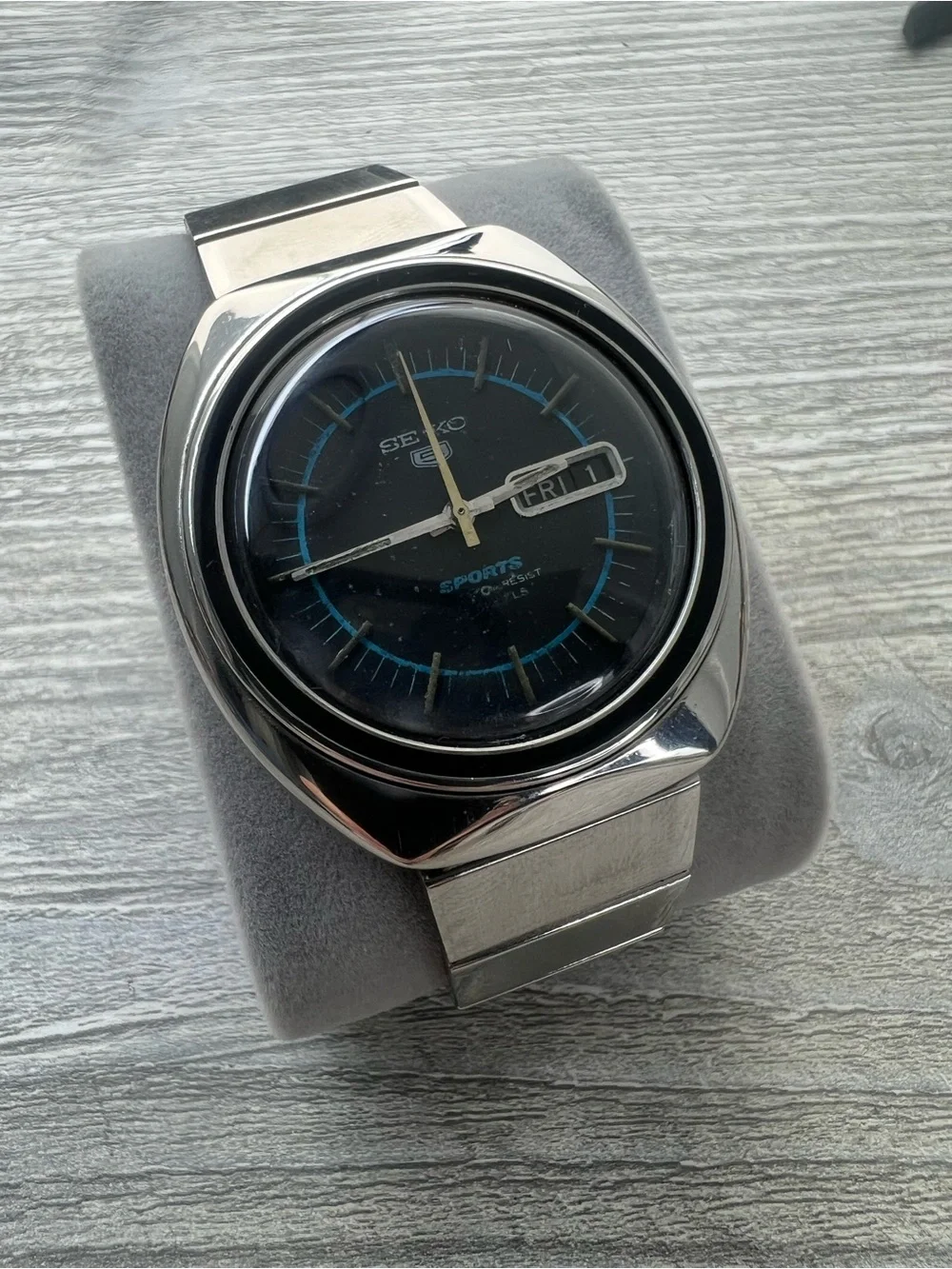 Seiko 5 Sports Automatic Mens watch